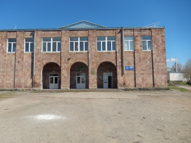 Լեռնանիստի գրադարան 2