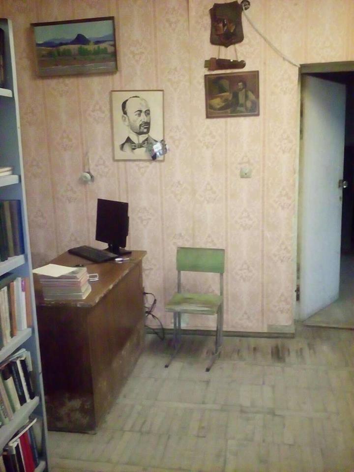 Ազատամուտ գյուղի գրադարան 2